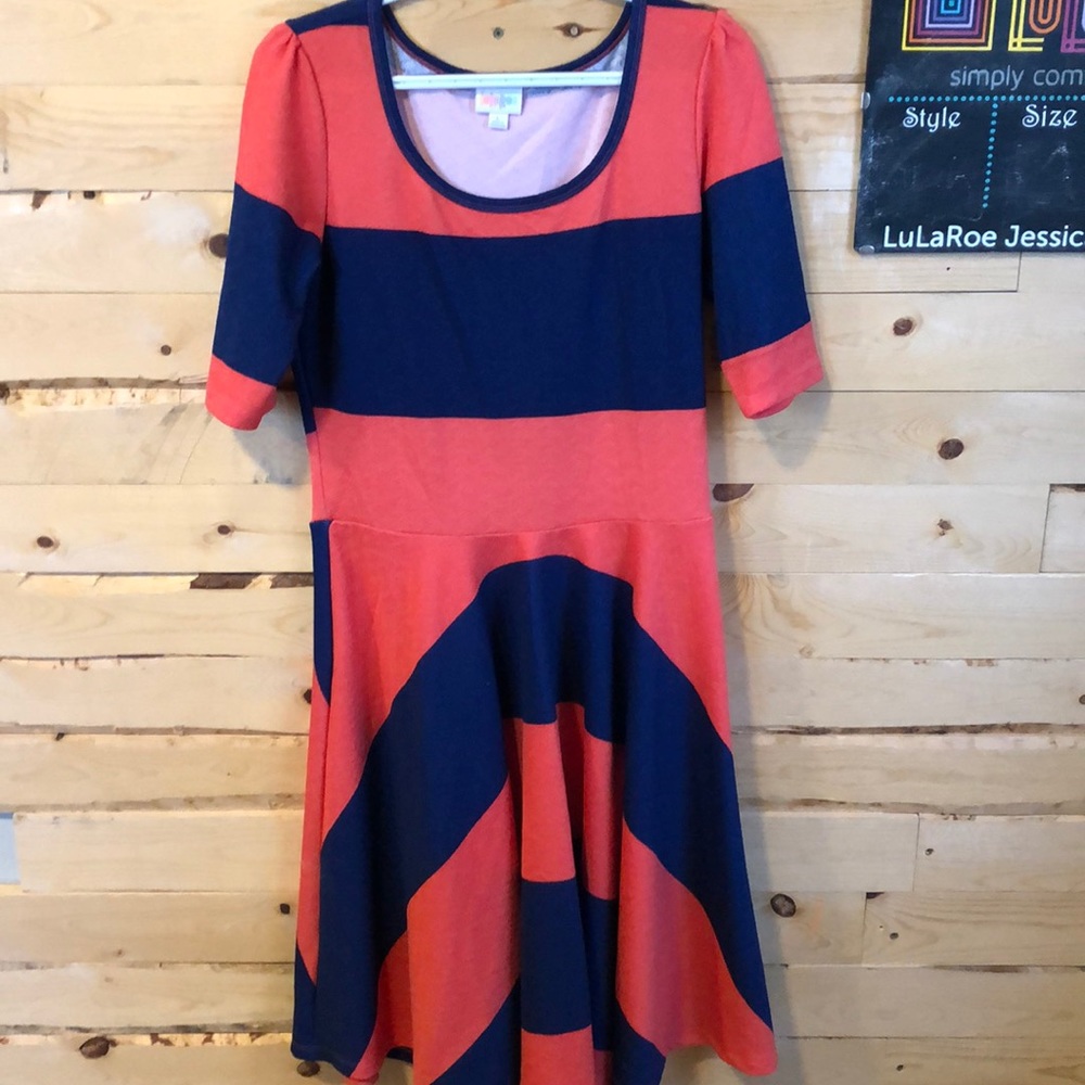 Lularoe Nicole dress size large